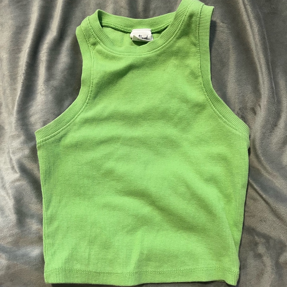 TILLYS green top